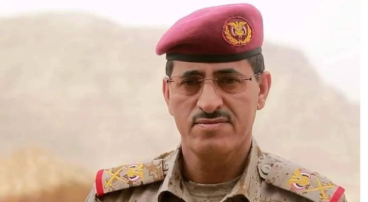 وزير الدفاع اليمني طاهر العقيلي