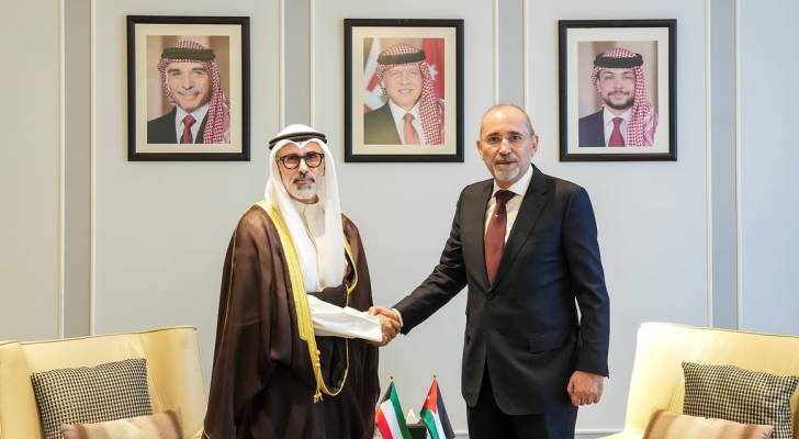 وزير الخارجية وشؤون المغتربين أيمن الصفدي ووزير خارجية دولة الكويت الشيخ جراح جابر الأحمد الصباح