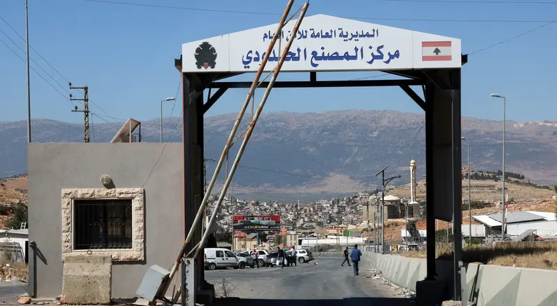 وزير الاقتصاد اللبناني: سنتعاون مع سوريا لإعادة ضبط العلاقات التجارية وإحياء الاقتصاد