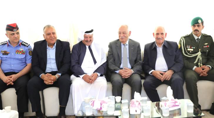 مندوبا عن الملك وولي العهد.. العيسوي يعزي المعاعية وعكروش