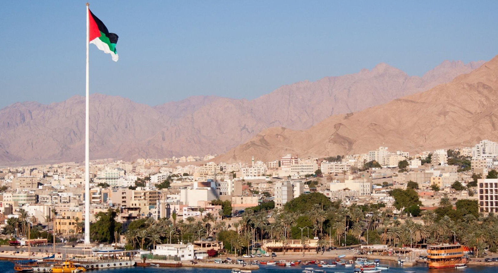 موانئ العقبة تسجل نموا بنسبة 12% في حركة المناولة خلال النصف الأول