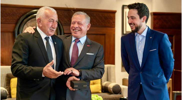الملك عن المرحوم جنكات: فقدنا رفيقا عزيزا في السلاح من خيرة من خدم في صفوف قواتنا المسلحة