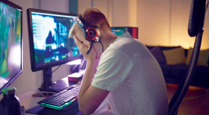 مراهق أمريكي يسحب دعواه القضائية ضد "فيس بوك وانستجرام" بتهمة التسبب بإدمان مواقع التواصل الاجتماعي