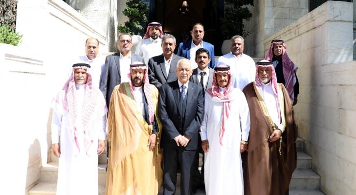 خلال لقائه وفدا من أبناء عشيرة السلمان.. العيسوي: سياسة الملك الحكيمة صوت للحوار وحل النزاعات وترسيخ الاستقرار إقليميا ودوليا