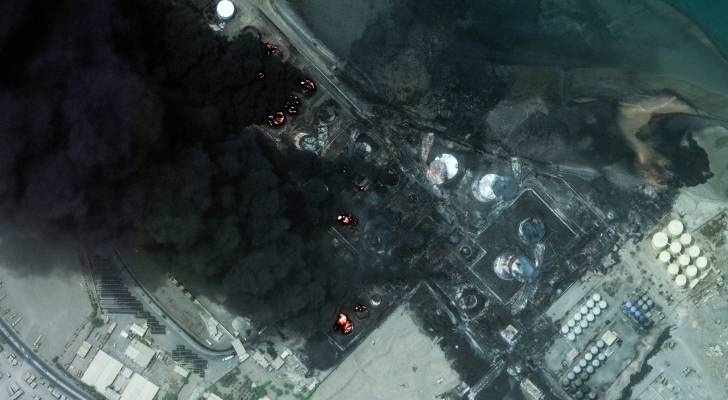 ضربات على ميناء الحديدة في اليمن