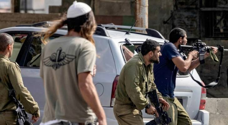 مستوطنون يحملون السلاح في شوارع الضفة الغربية