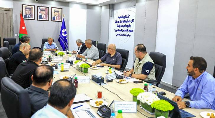 خلال اجتماع رئيس الوزراء في شركة تطوير العقبة