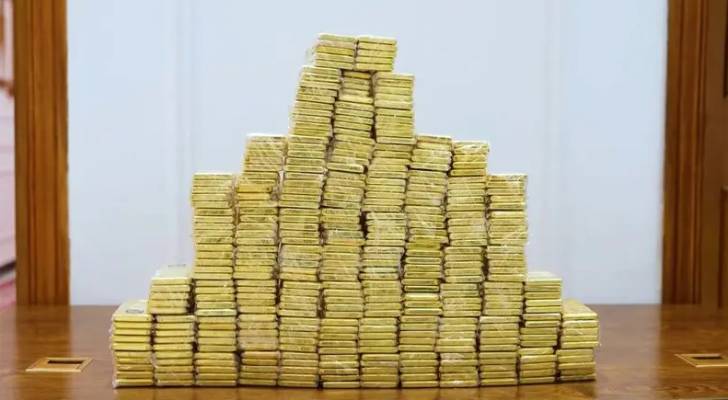 "400 كغم ذهب وملايين الدولارات".. كشف مضبوطات ضخمة بقضية "مصافي النفط" في العراق