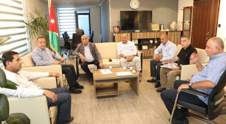 وزير الزراعة و نقيب أصحاب الـمعاصر وأعضاء مجلس النقابة