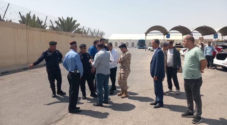 مدير مكتب هيئة تنظيم النقل الـبري في محافظة الـبلقاء، علاء الأغوات، يزور جسر الـملك حسين
