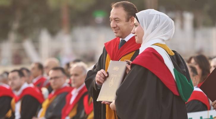 تخريج طلبة الجامعة الأردنية