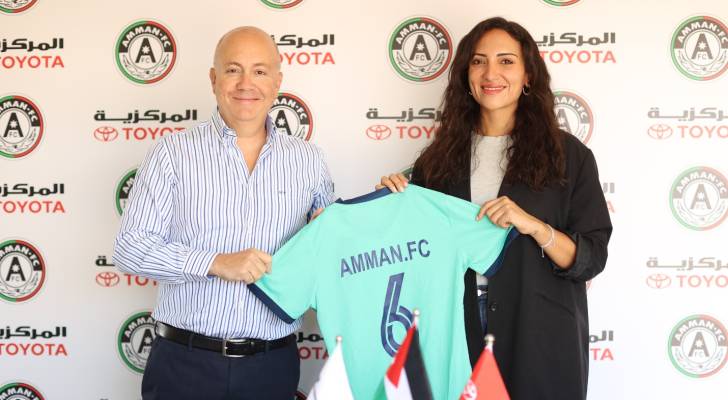 توقيع اتفاقية بين تويوتا ونادي عمان fc