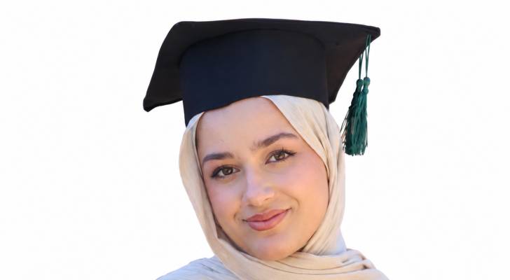 الطالبة أية الياغي