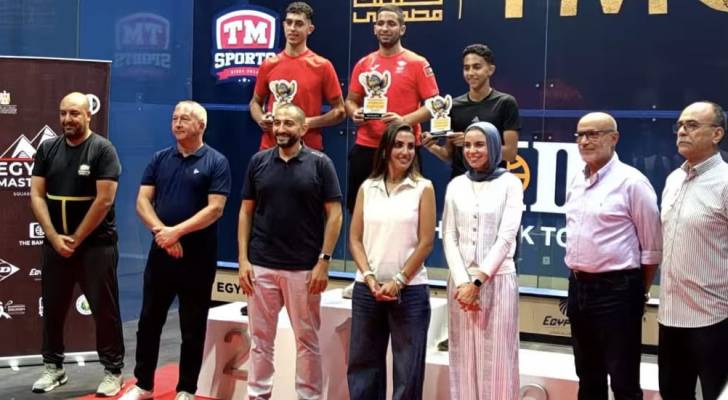من تتويج لاعب المنتخب الوطني للسكواش أسامة البطاينة
