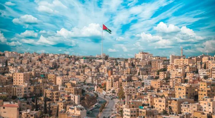 استقرار على الحالة الجوية وأجواء صيفية صافية في عمان