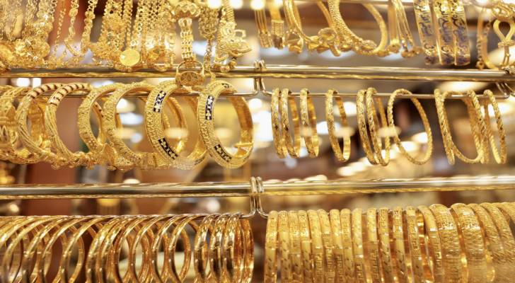 مكاسب عالمية جديدة.. الذهب يرتفع إلى 4,396.91 دولارا للأونصة