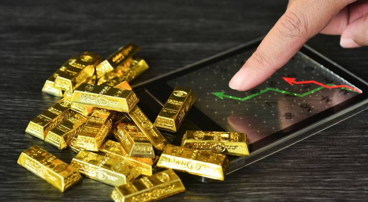 المعدن الأصفر يرتفع.. أسعار الذهب عالميا تقترب من مستوى 4400 دولار للأونصة