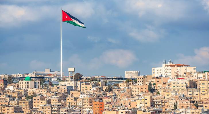 طقس حار في عمان الجمعة.. وانخفاض تدريجي على درجات الحرارة خلال الأيام المقبلة