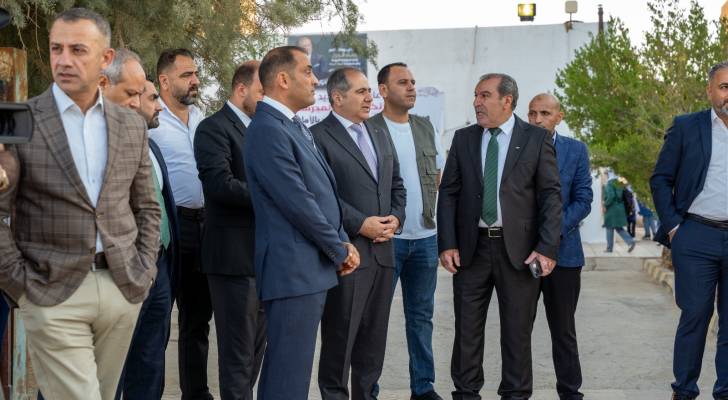 وزير الاستثمار يتابع ميدانيا مسارات النقل المدرسي