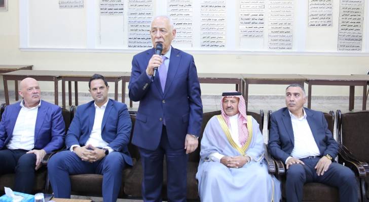 مندوبا عن الملك وولي العهد... العيسوي يعزي الكرادشة والطوال