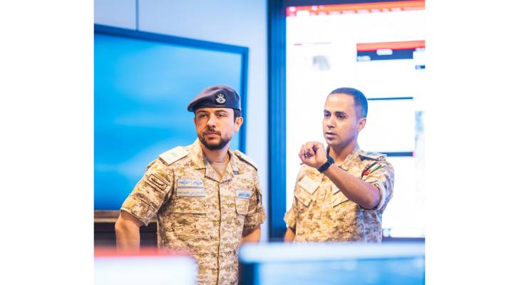 ولي العهد في جناح الأمير الحسين بن عبدالله الثاني للاستطلاع الجوي