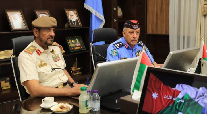 مدير الأمن العام يلتقي قائد الحرس الوطني الإماراتي لبحث التعاون الأمني