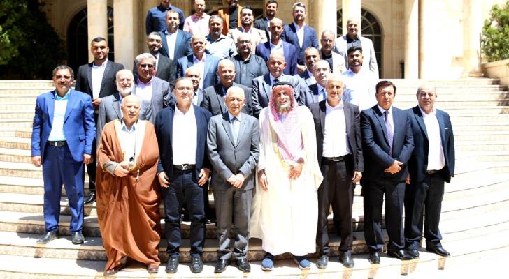 رئيس الديوان الملكي يلتقي وفدا العيسوي من أبناء عشيرة السرور