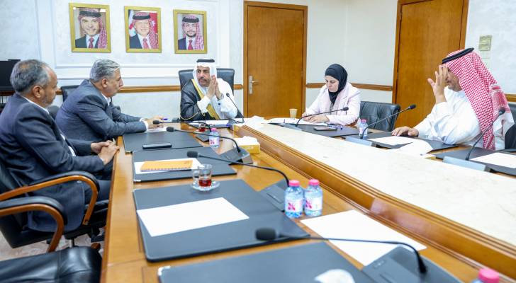 "الخدمات والنقل النيابية" تبحث مطالب أصحاب شركات صهاريج نقل حامض الفوسفوريك
