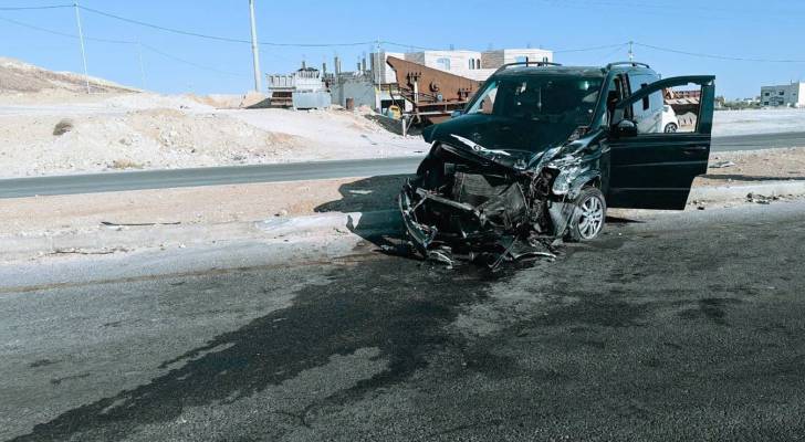 "الدوريات الخارجية" تتعامل مع حادث سير على الصحراوي وتزيل العوائق