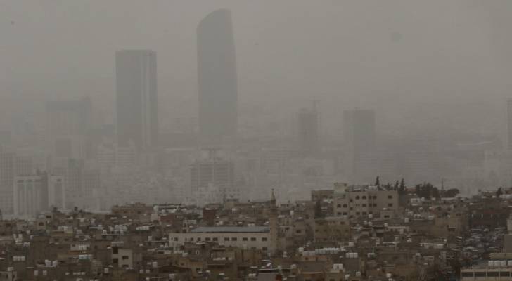 زخات مطر ورياح نشطة.. انخفاض ملحوظ على درجات الحرارة في الأردن الأحد