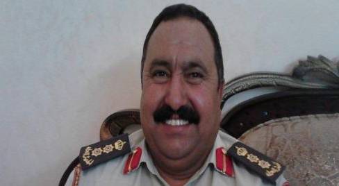 الطبيب المتقاعد مصطفى عقيل الزبون