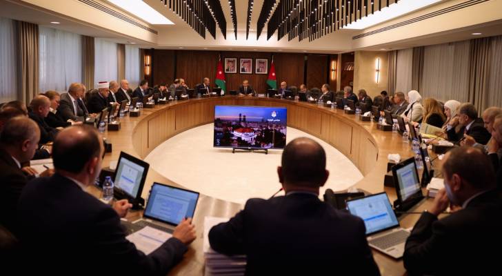 مجلس الوزراء يتخذ حزمة قرارات لتنفيذ "الناقل الوطني" وتدشين التبرع بالأعضاء وتحديد موعد التعداد السكاني