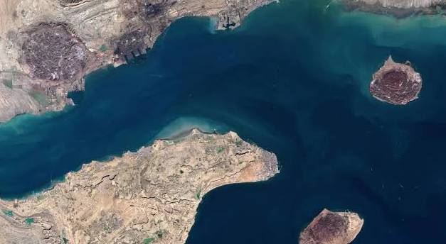 جزيرة لارك الإيرانية