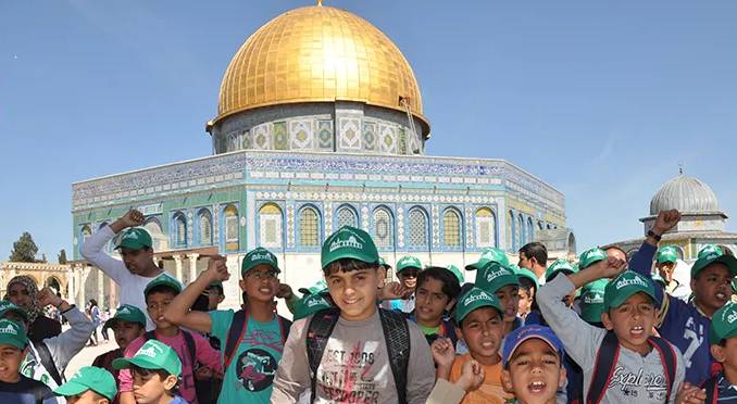 تعليق الدوام في مدارس القدس المحتلة بسبب أزمة تصاريح المعلمين