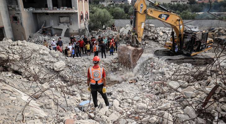 محللون عبر "نبض البلد": غياب موقف فلسطيني موحد يمنح اليمين "الإسرائيلي" فرصة فرض رؤيته