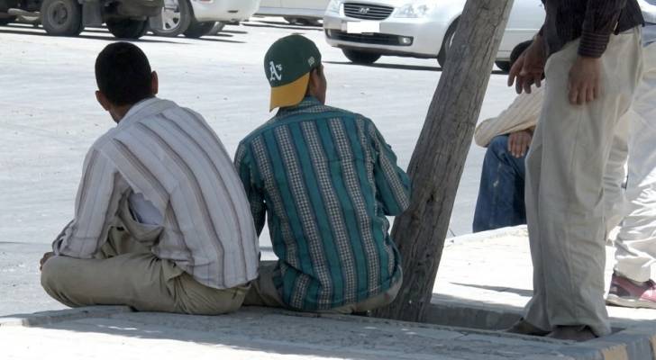 العمل تدعو العمالة المخالفة لتصويب أوضاعها أو المغادرة تجنبا لمنع دخول الأردن لـ 5 سنوات