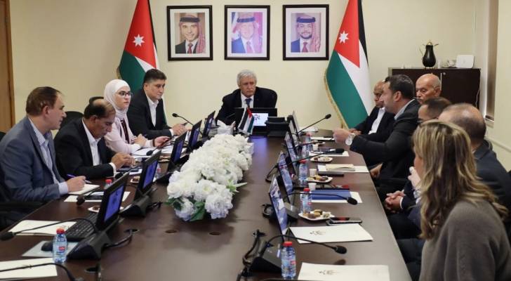 القطامين خلال لقاء عبر تقنية الاتصال المرئي مع ممثلي عدد من شركات الملاحة ومع شركة ميناء حاويات العقبة