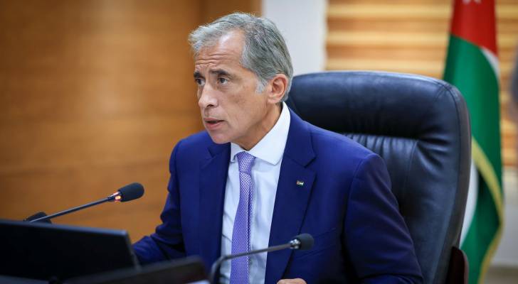 رئيس الوزراء: الأردن يمضي بتنفيذ المشاريع الاستراتيجية لتعزيز الاقتصاد وجذب الاستثمارات -فيديو
