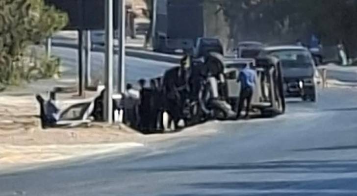 انقلاب مركبة في مادبا