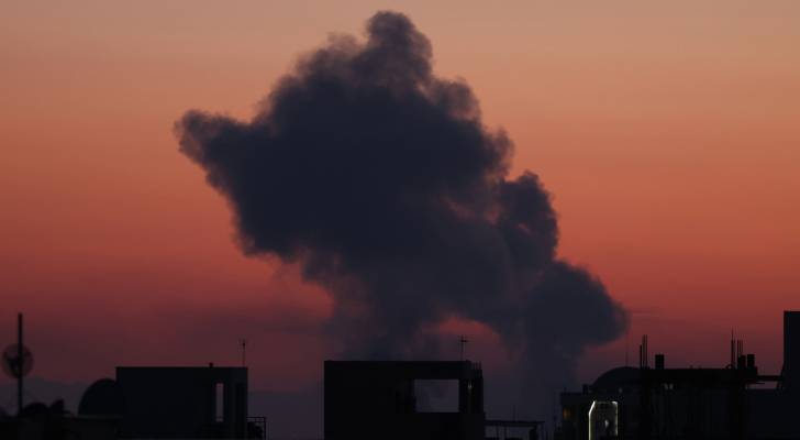 القصف على إيران