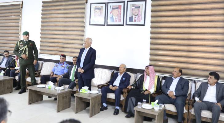 مندوبا عن الملك وولي العهد.. العيسوي يعزي عشيرة البدارين