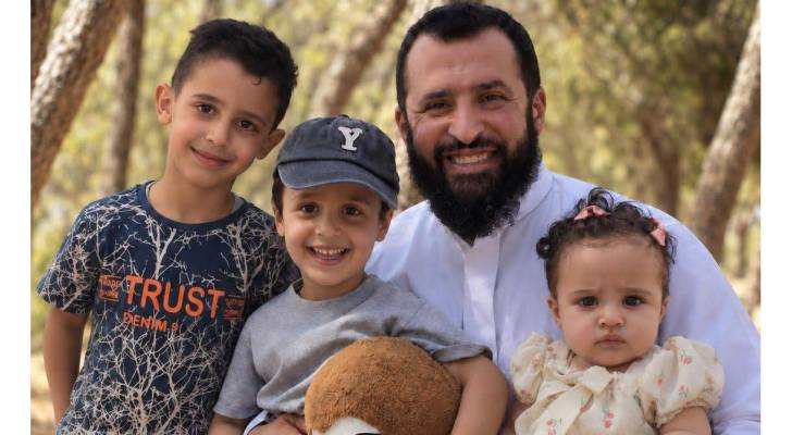 صورة تجمع الاطفال الثلاثة رحمة الله عليهم