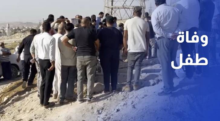 وفاة طفل داخل إحدى حافلات نقل الطلاب بعد نسيانه من قبل سيدة قائمة على نقل الطلبة