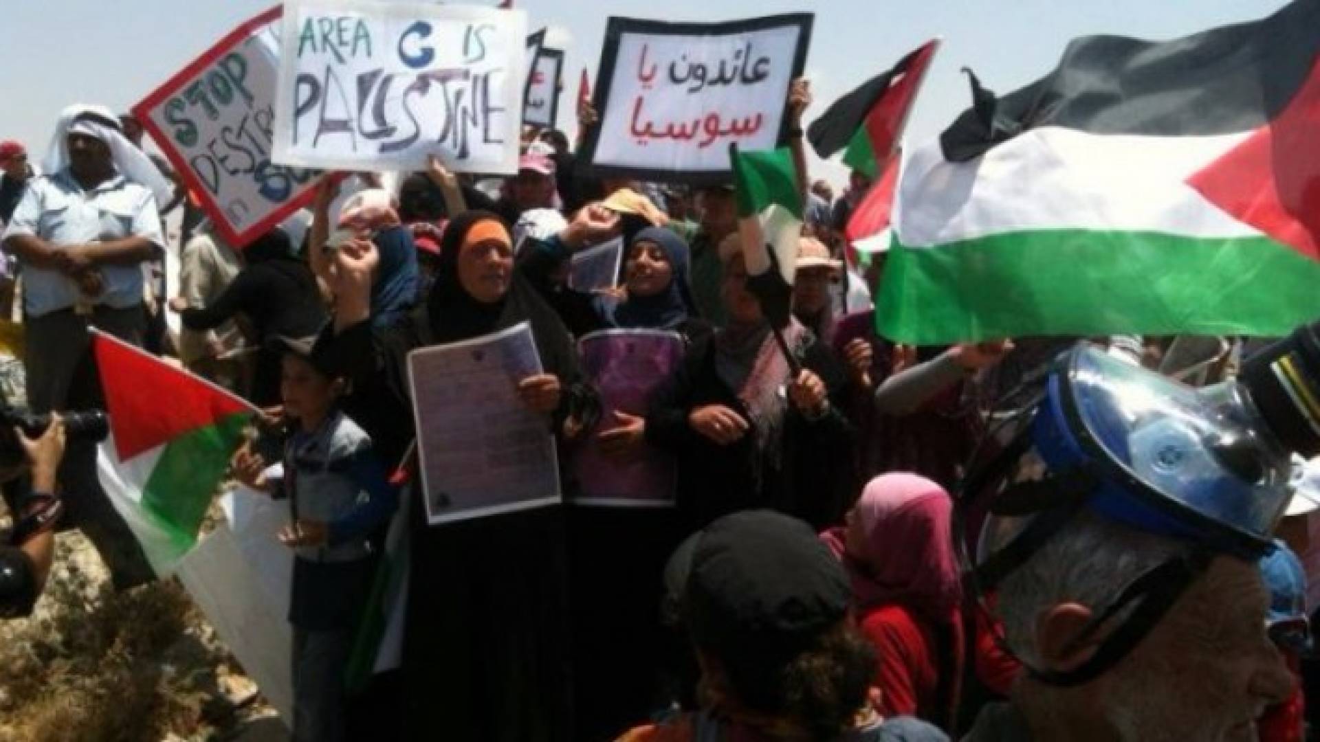 Image 1 from gallery