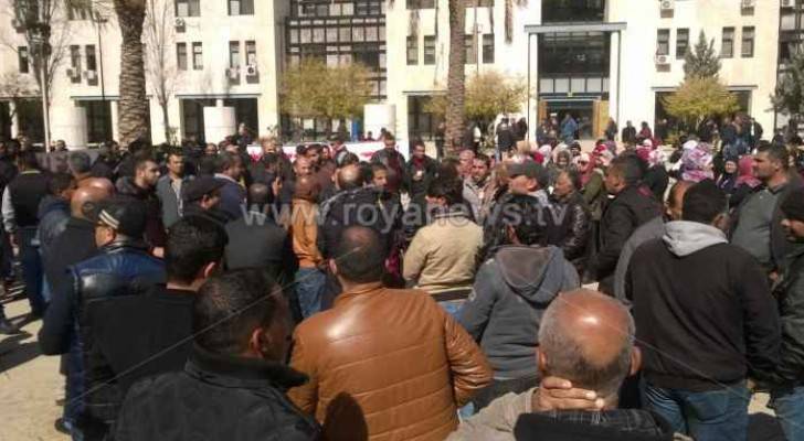 Photos: Greater Amman Municipality workers go on strike demanding rights