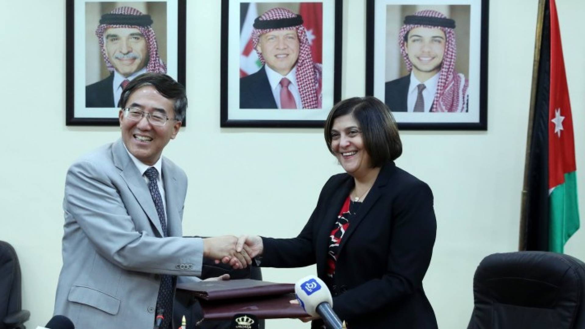 Image 1 from gallery