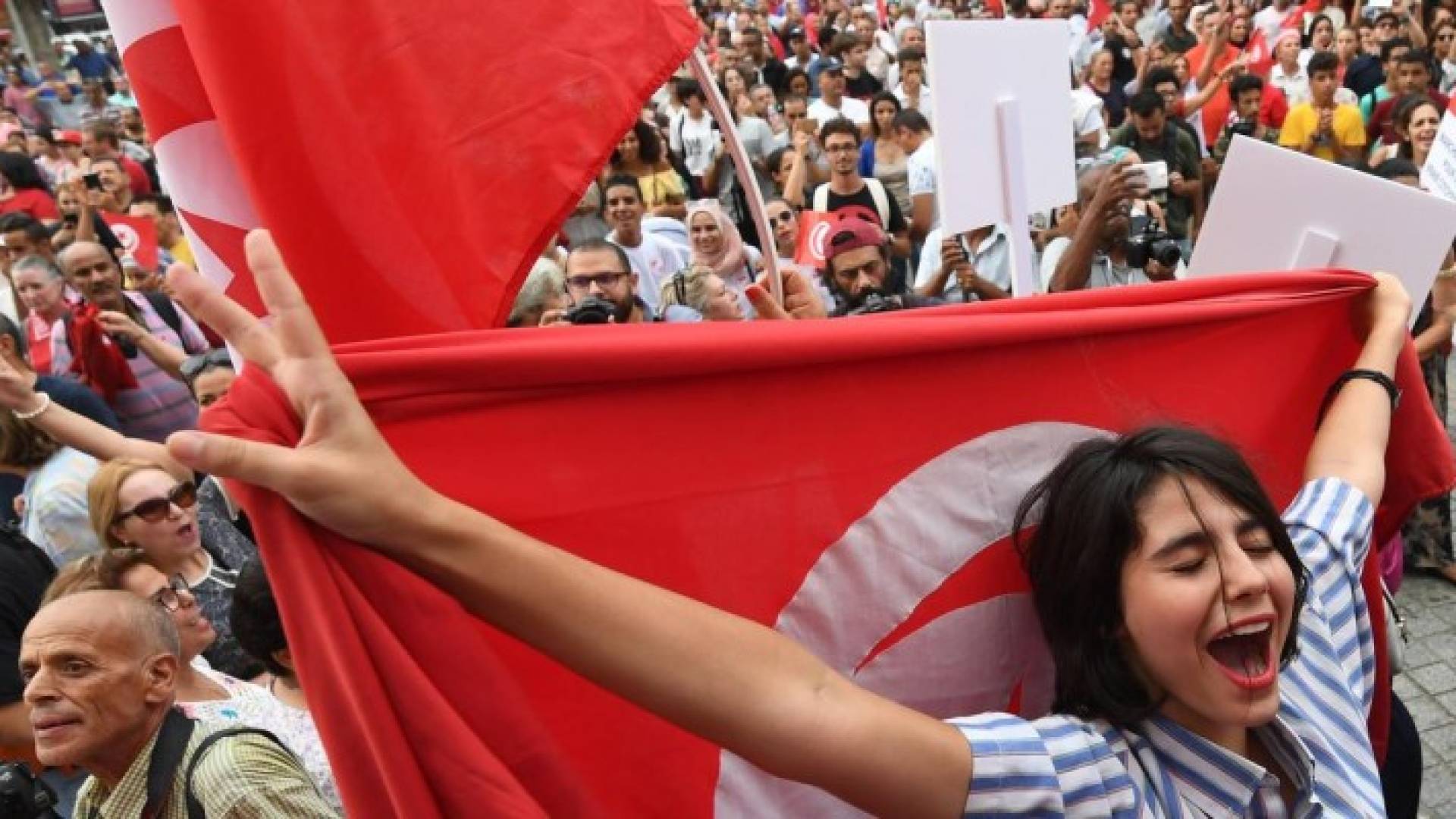 Image 1 from gallery