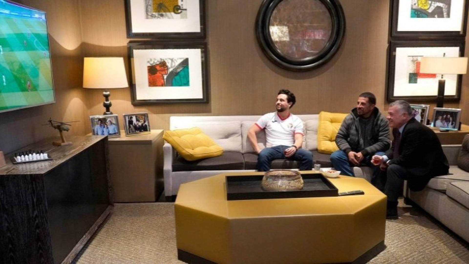 Image 1 from gallery