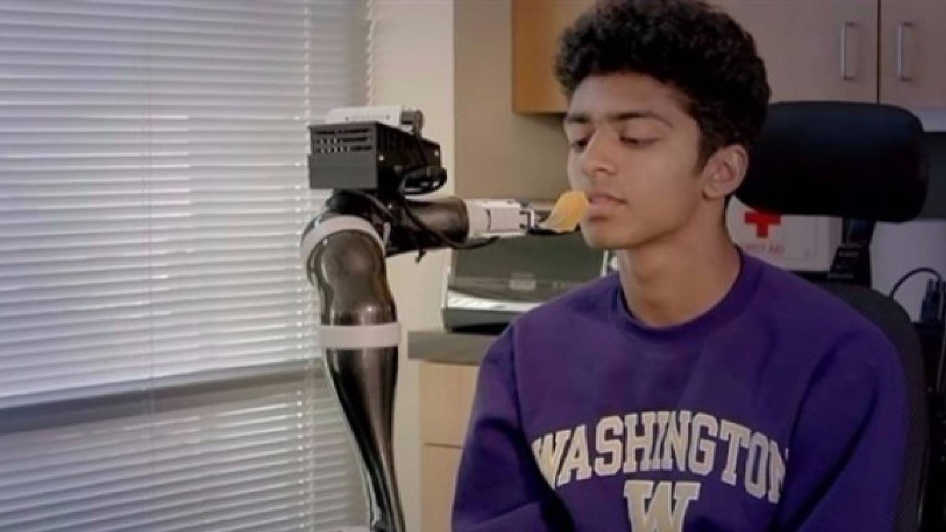 Image 1 from gallery