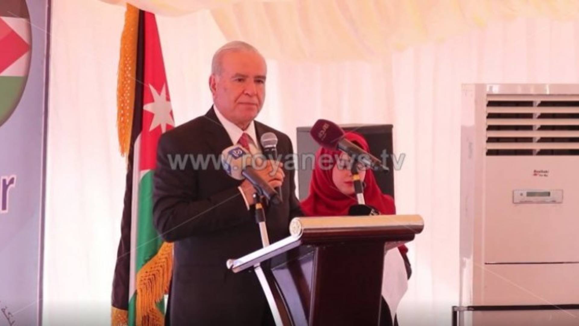 Image 1 from gallery